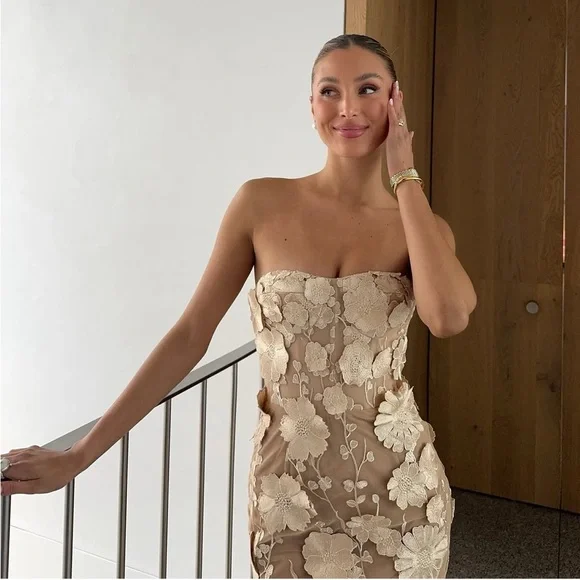 bronx and banco jasmine 3d floral applique lace strapless maxi dress gown XS NEW - Picture 4 of 17